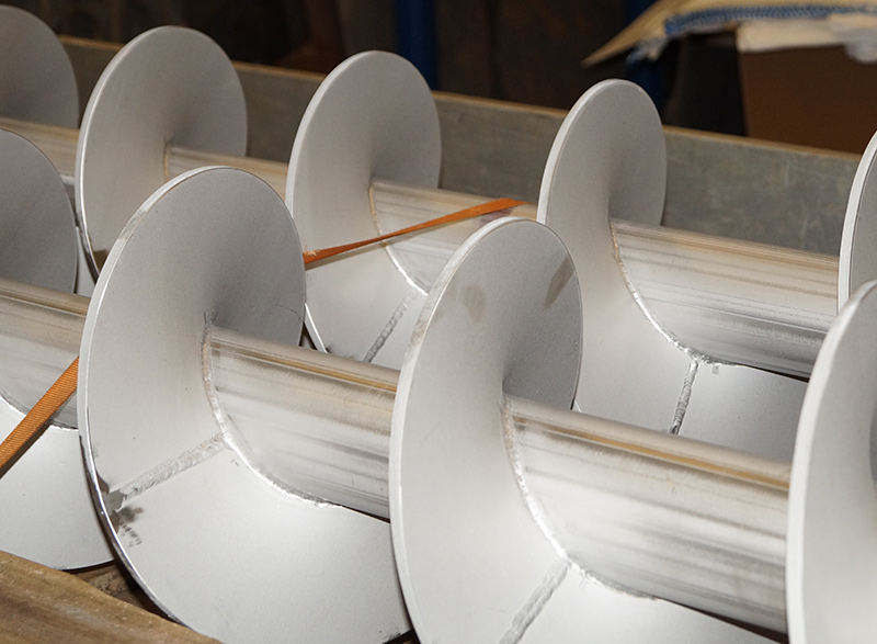 Bukning af sneglevindninger fra 2-25 mm., CAD/CAM teknologi, Bukning af vindinger i flere typer stål, rustfri stål, og hardox 
